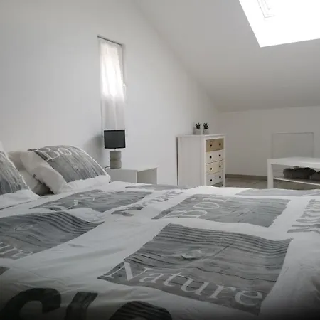 Cadres Reposants Apartment